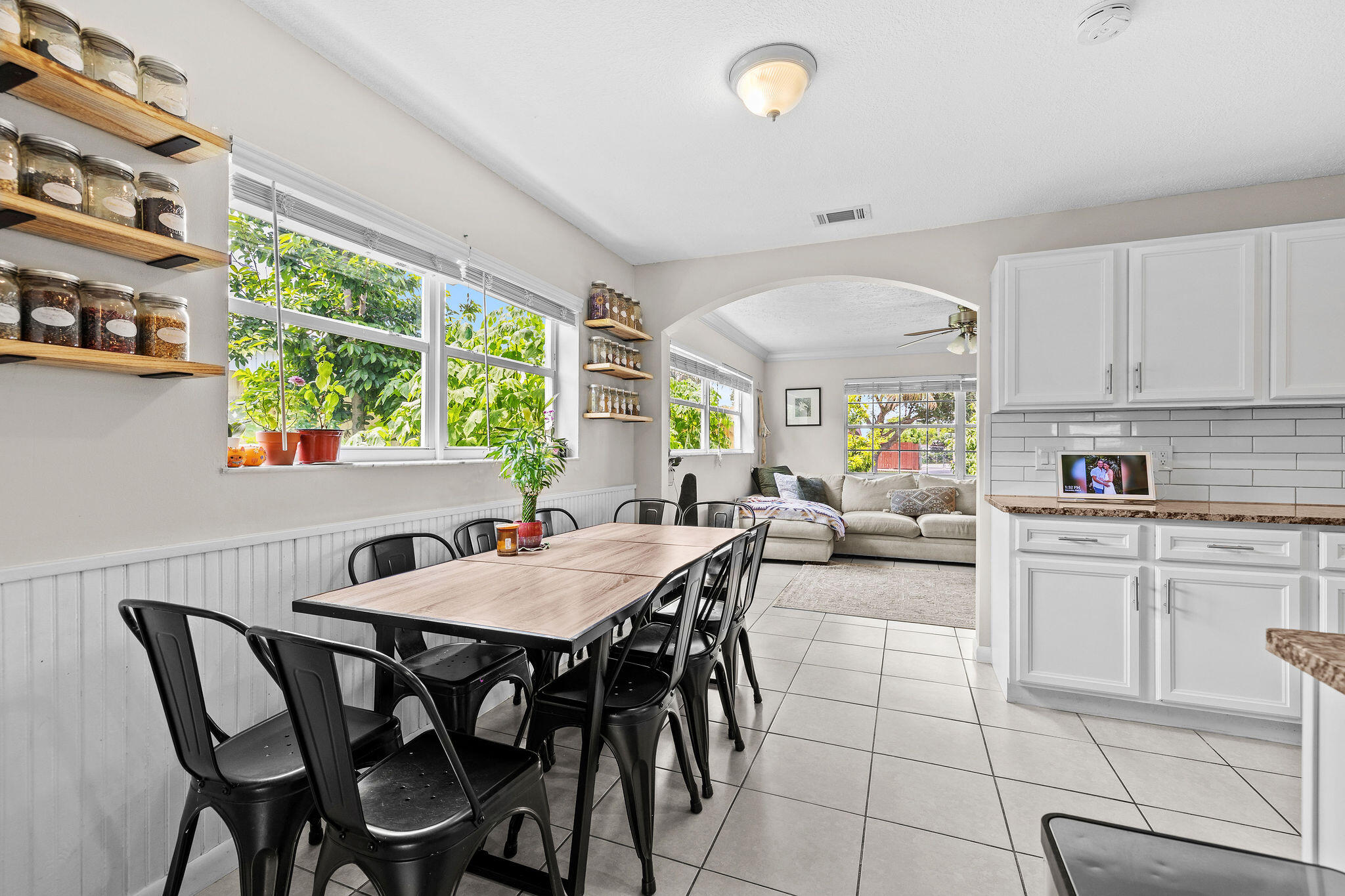PALM BEACH SQUARE UNIT 4 - Residential