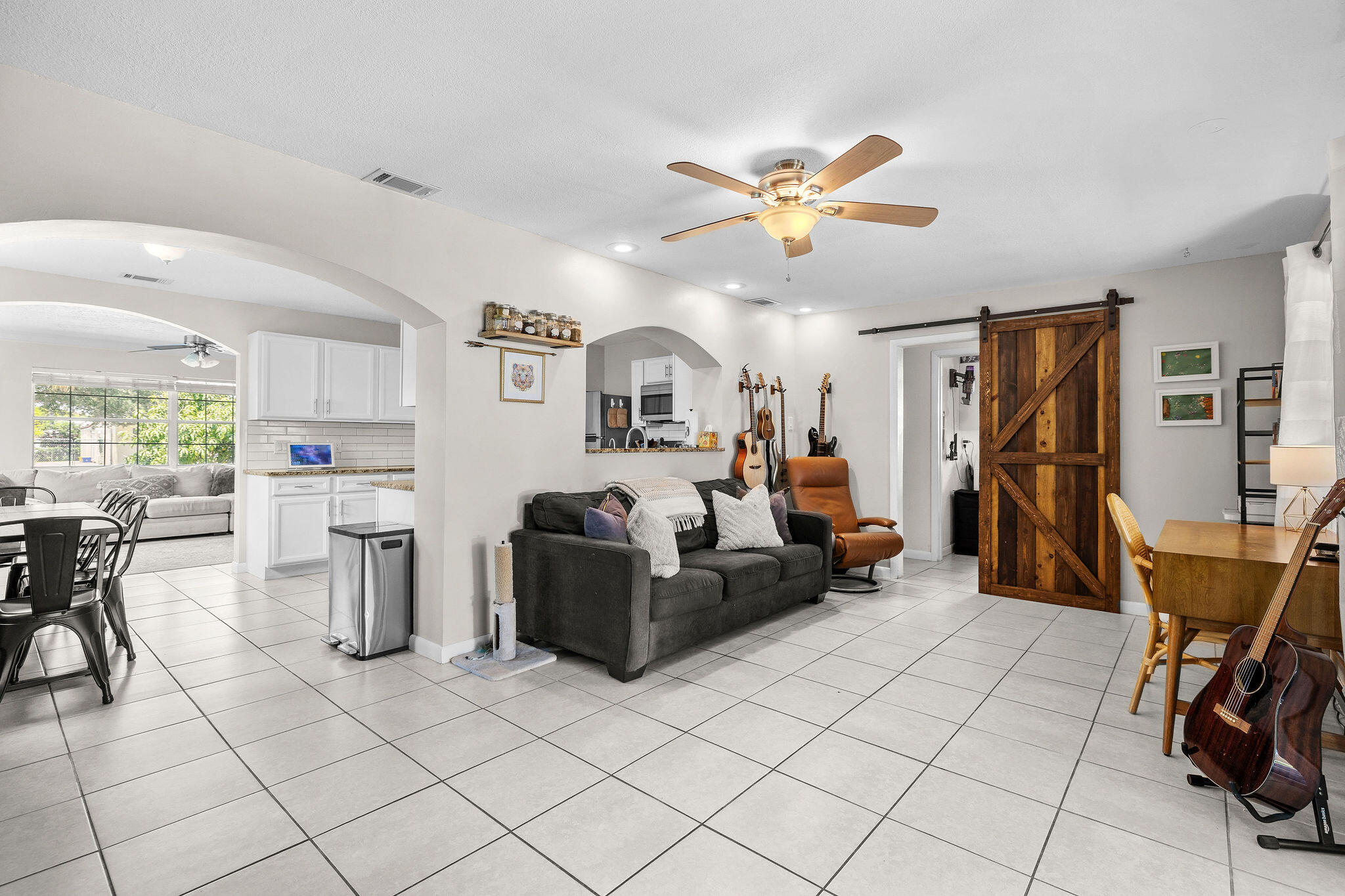 PALM BEACH SQUARE UNIT 4 - Residential
