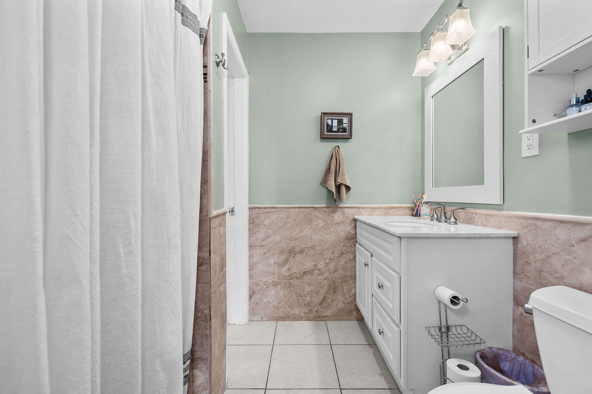 PALM BEACH SQUARE UNIT 4 - Residential