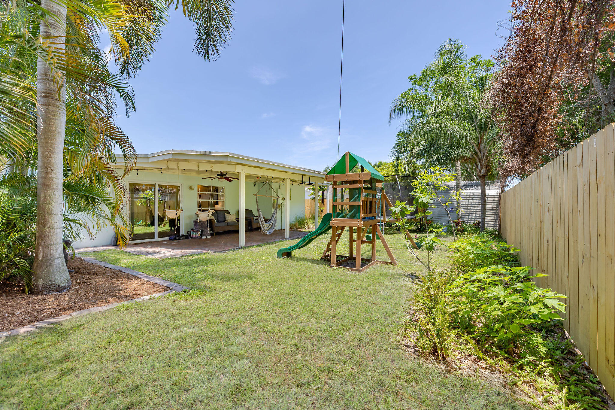 PALM BEACH SQUARE UNIT 4 - Residential