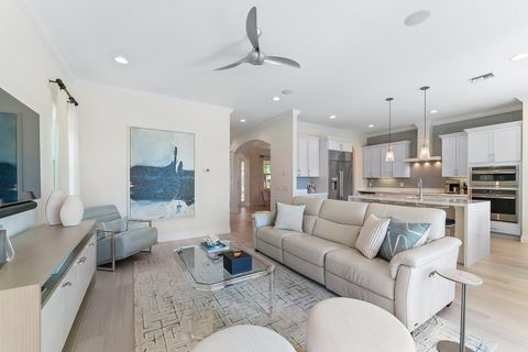 Single Family Residence in Palm Beach Gardens FL 12288 Aviles Circle Cir 22.jpg