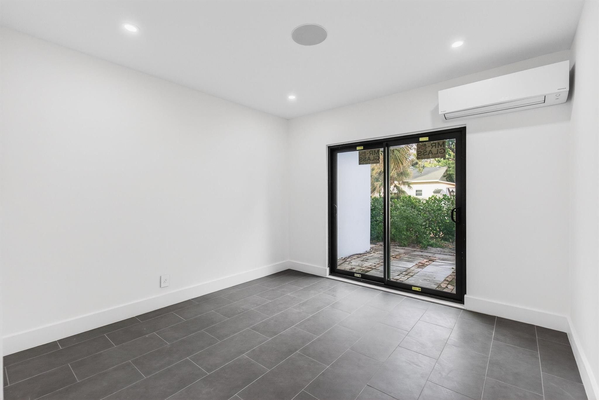 ROSEDALE ADD WPB AMNDED P - Residential Lease