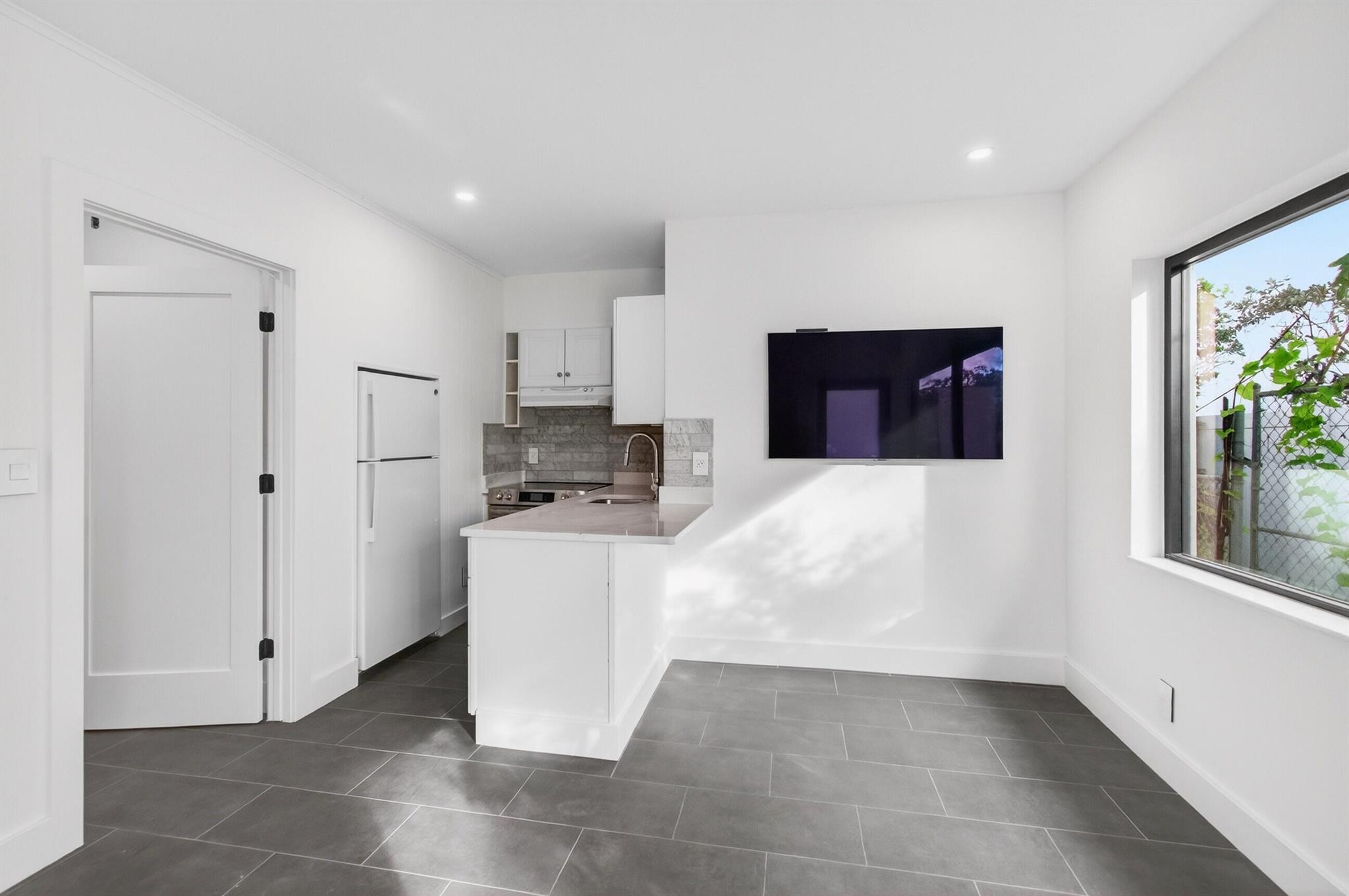 ROSEDALE ADD WPB AMNDED P - Residential Lease