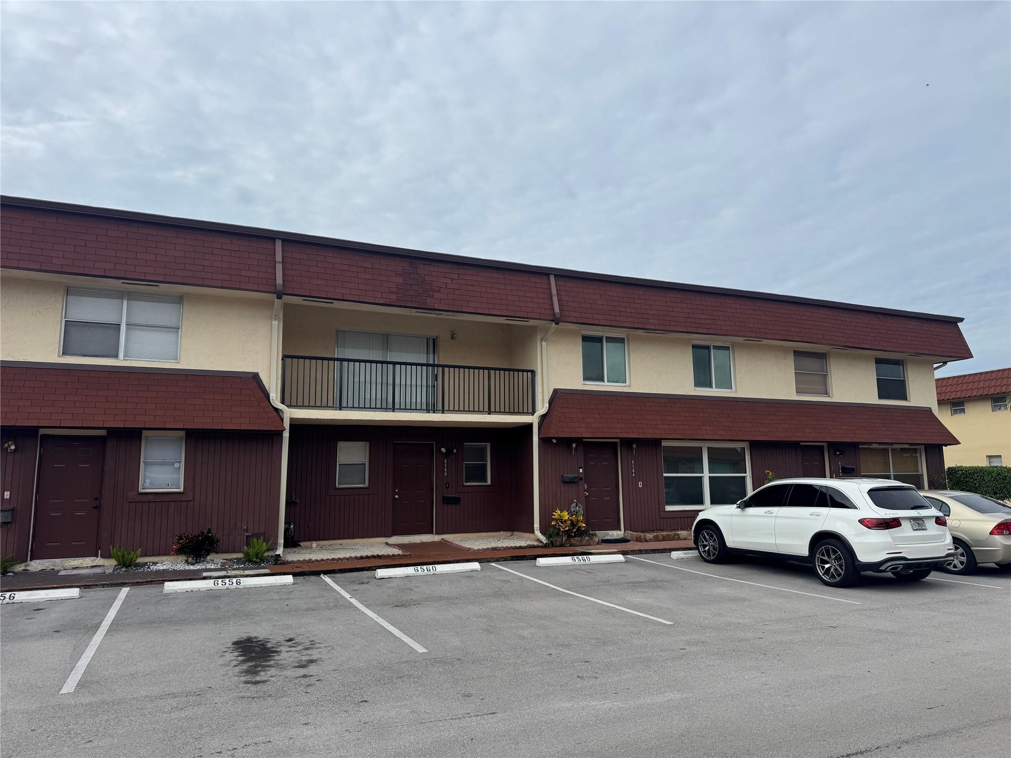 6560 SW 41st Pl 6560