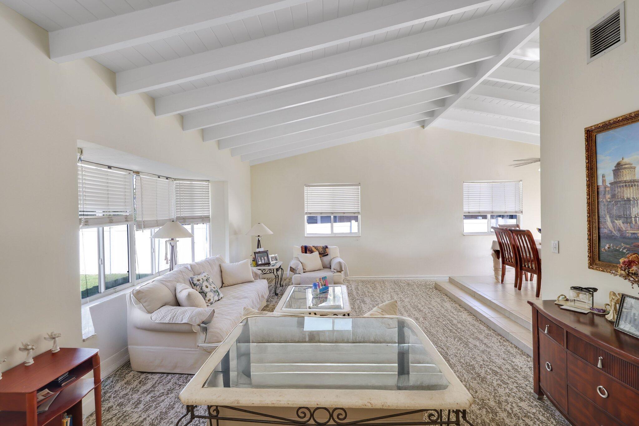 CORAL RIDGE COUNTRY CLUB - Residential