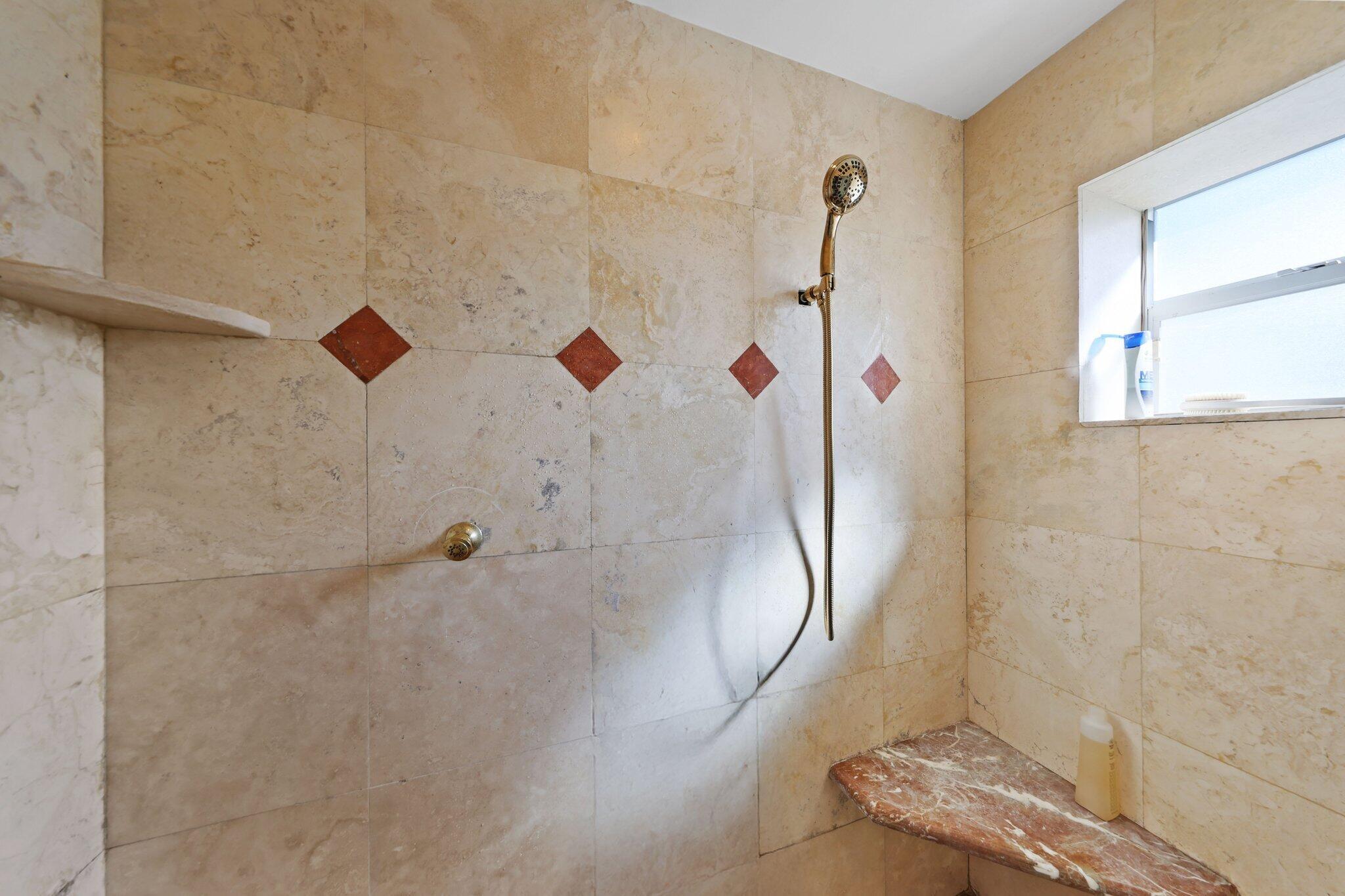 CORAL RIDGE COUNTRY CLUB - Residential