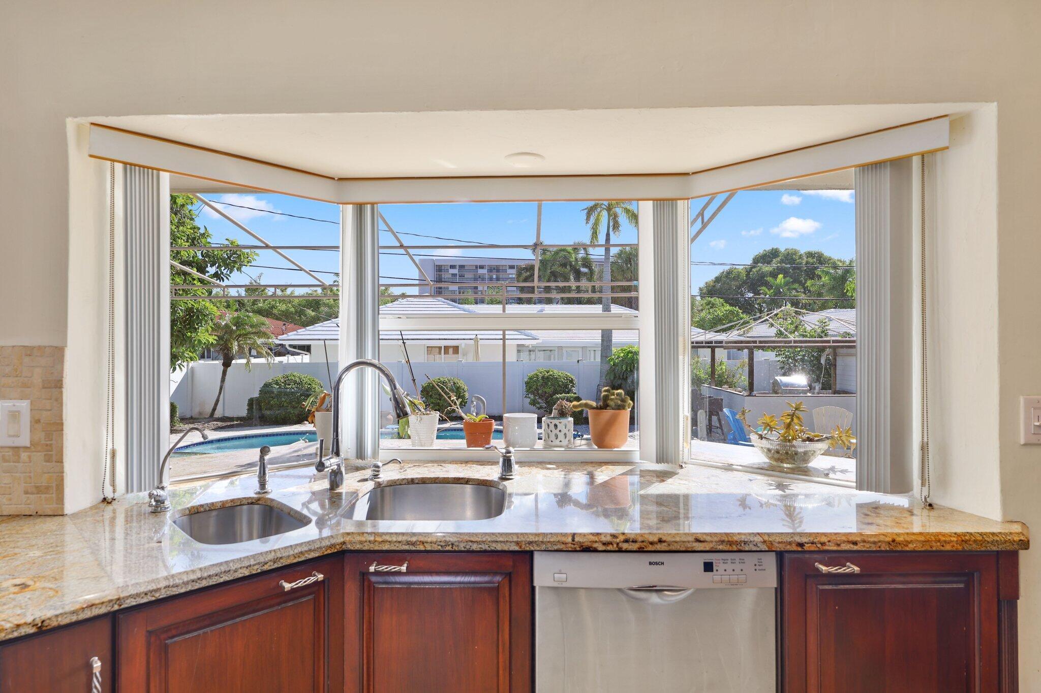 CORAL RIDGE COUNTRY CLUB - Residential