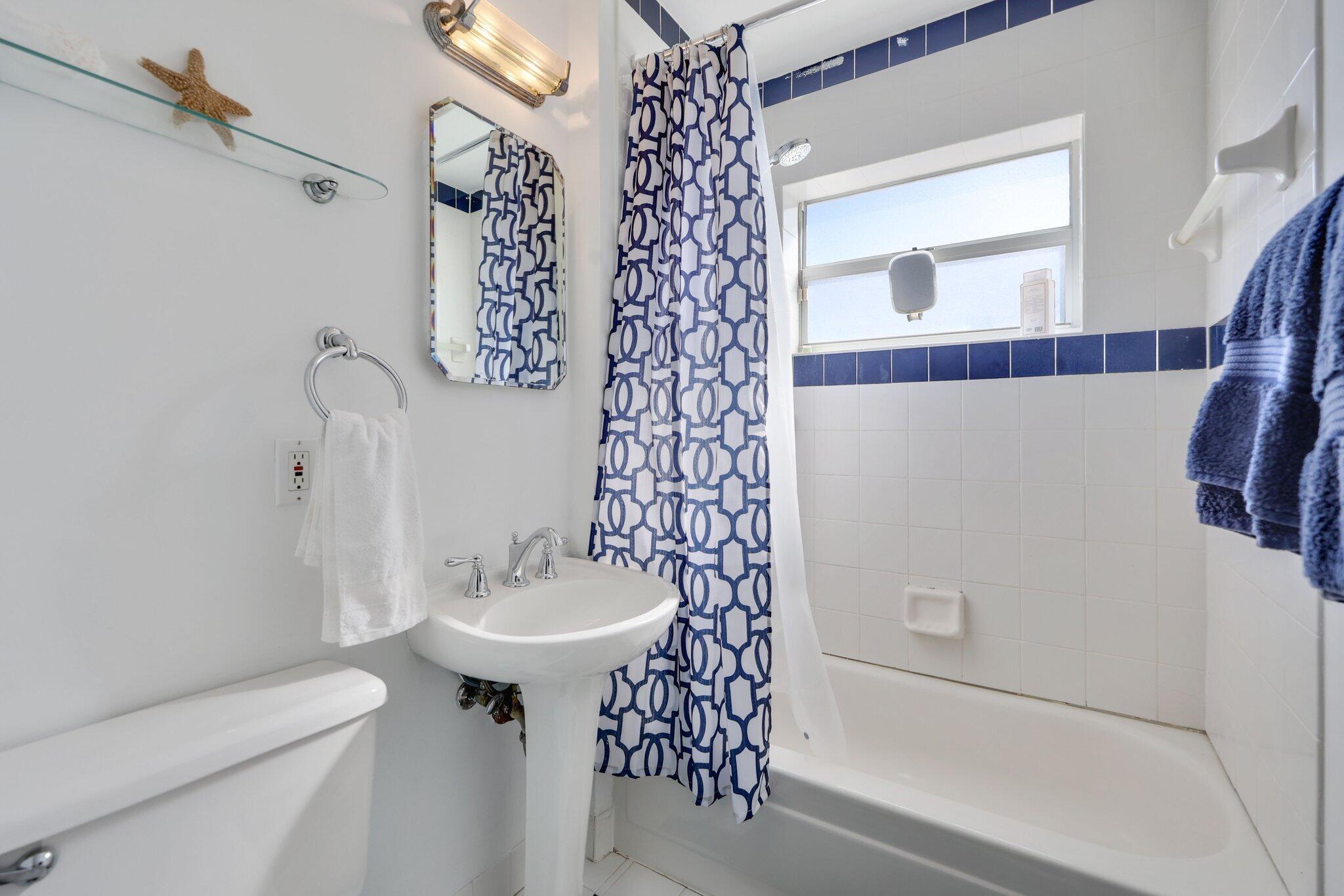 CORAL RIDGE COUNTRY CLUB - Residential