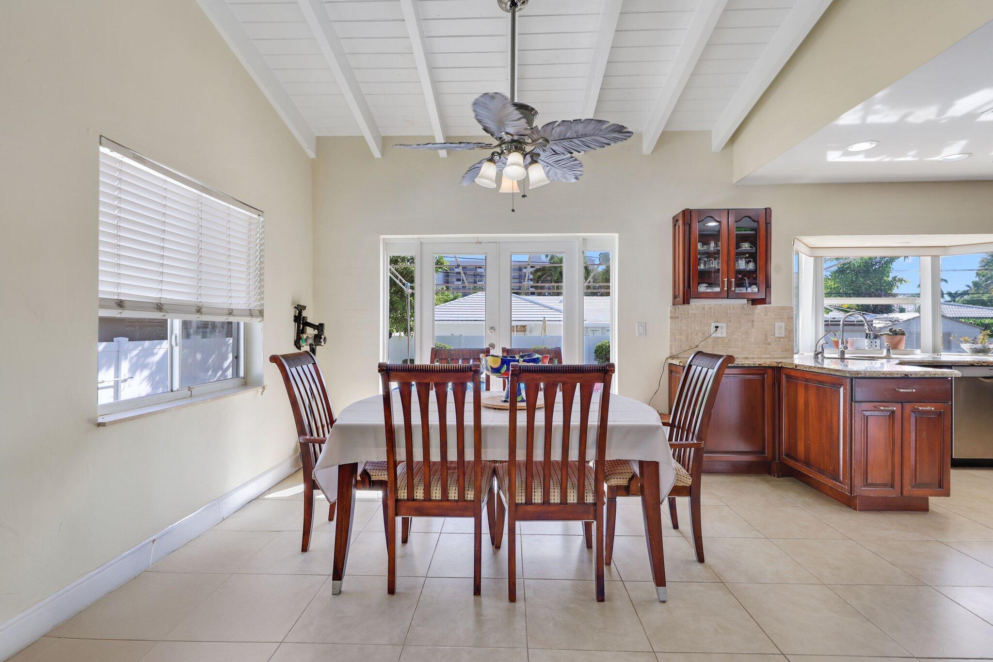 CORAL RIDGE COUNTRY CLUB - Residential