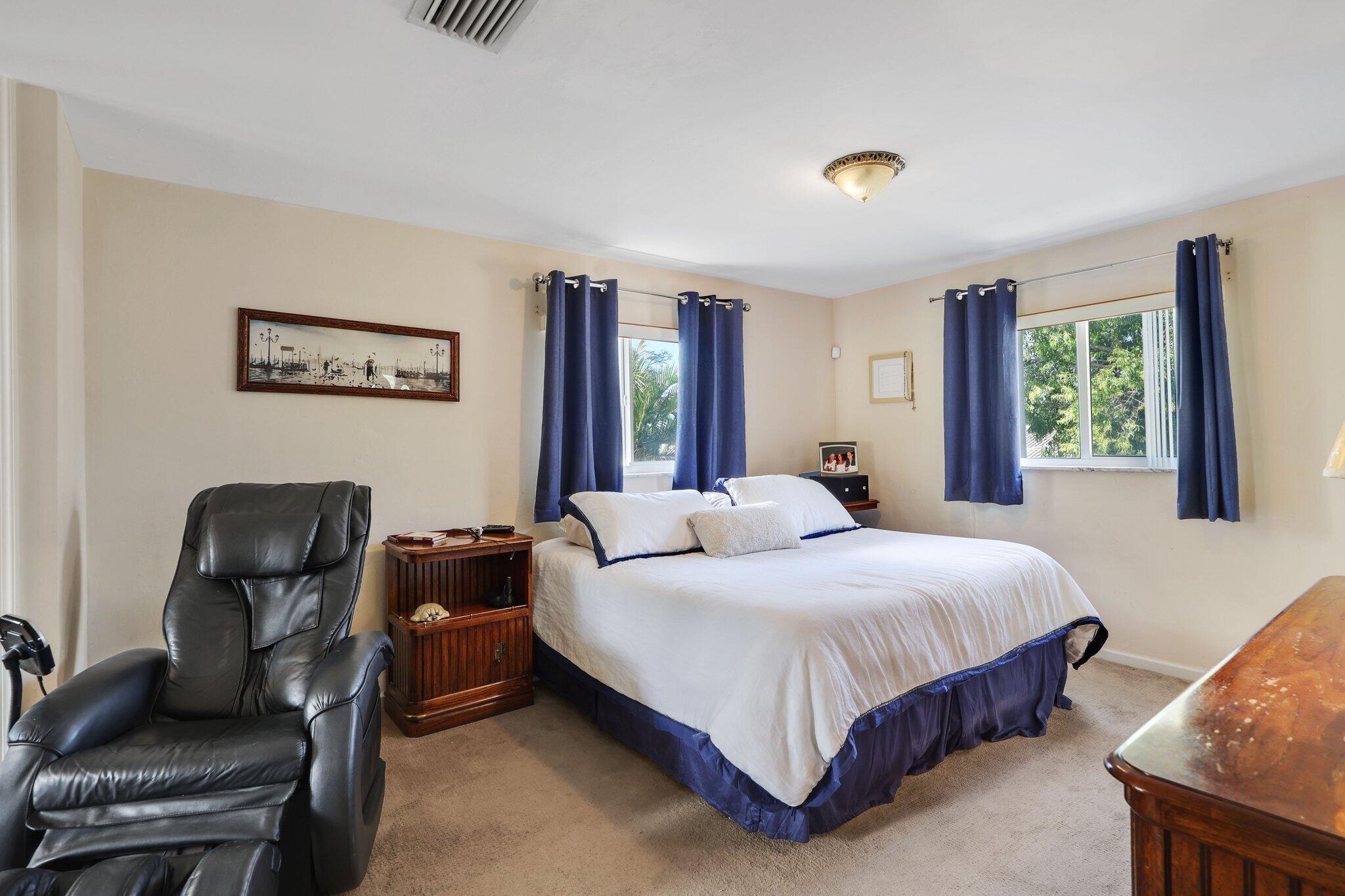 CORAL RIDGE COUNTRY CLUB - Residential