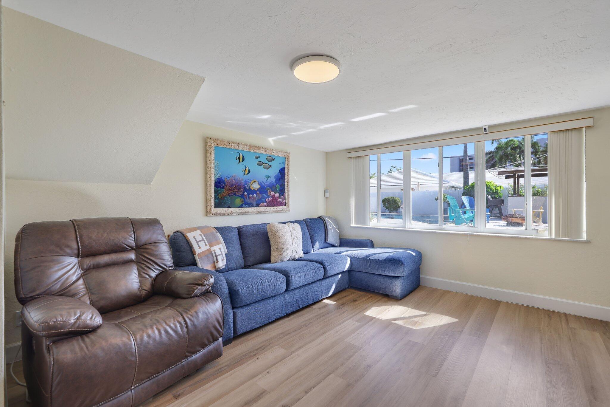 CORAL RIDGE COUNTRY CLUB - Residential