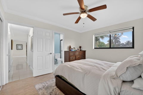Tiny photo for 5051 NE 6th Avenue, Deerfield Beach, FL 33064 (MLS # B26013964)