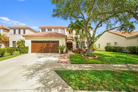 372 Carrington Dr Weston FL 33326