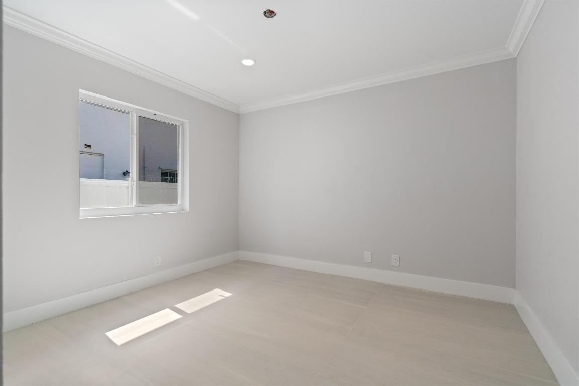 BOCA VILLAS HEIGHTS - Residential