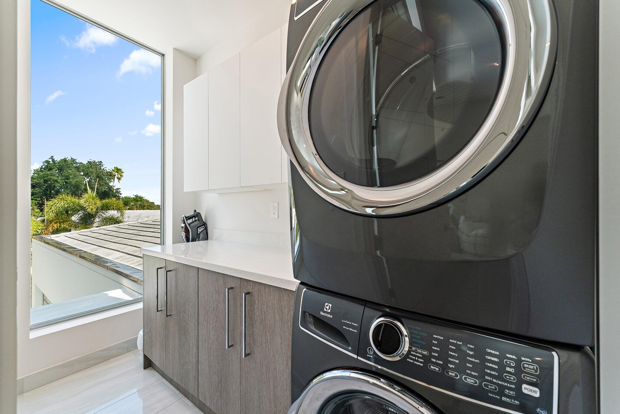 JUNO ISLES 1 - Residential