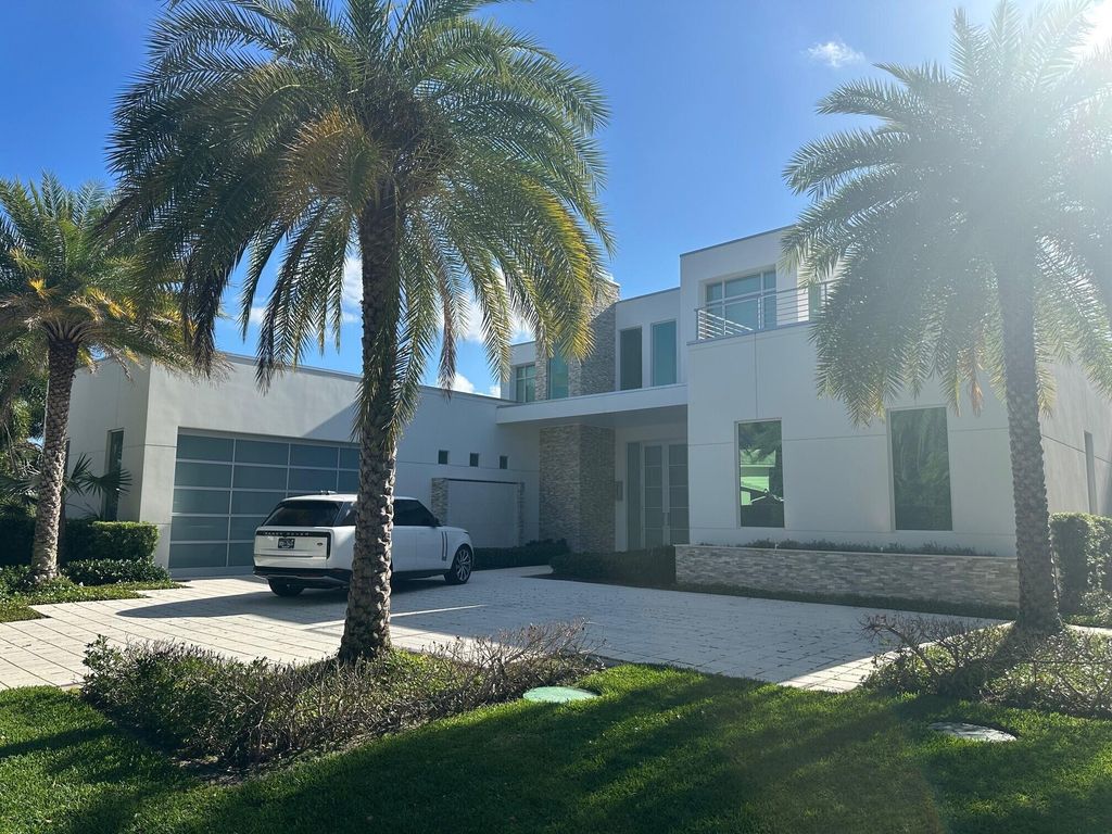 Photo of 2162 Radnor Road, North Palm Beach, FL 33408 (MLS # B26008382)