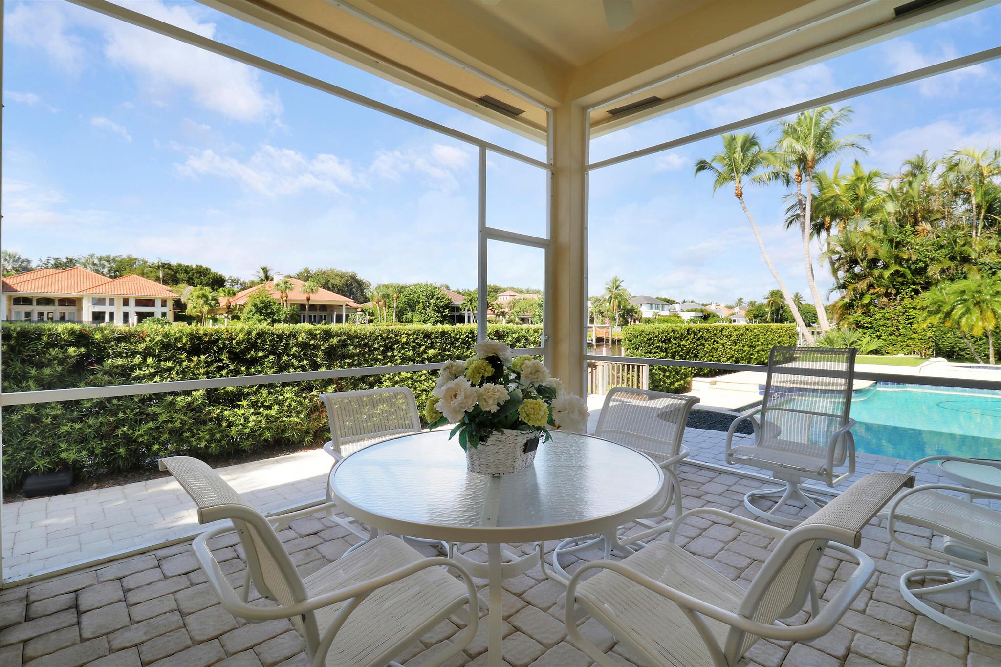 ADMIRALS COVE PAR E - Residential