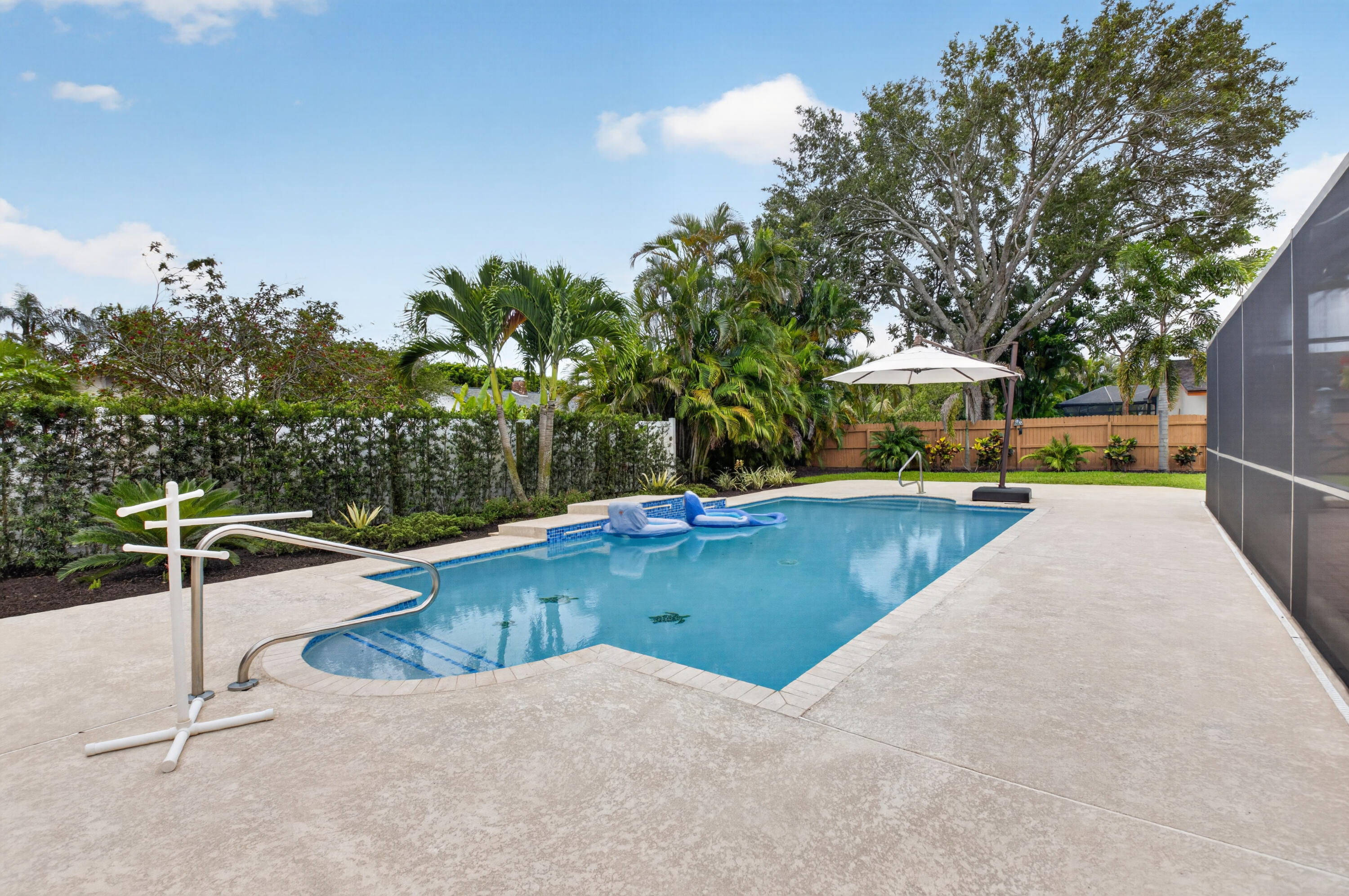 BENTBROOK - Residential