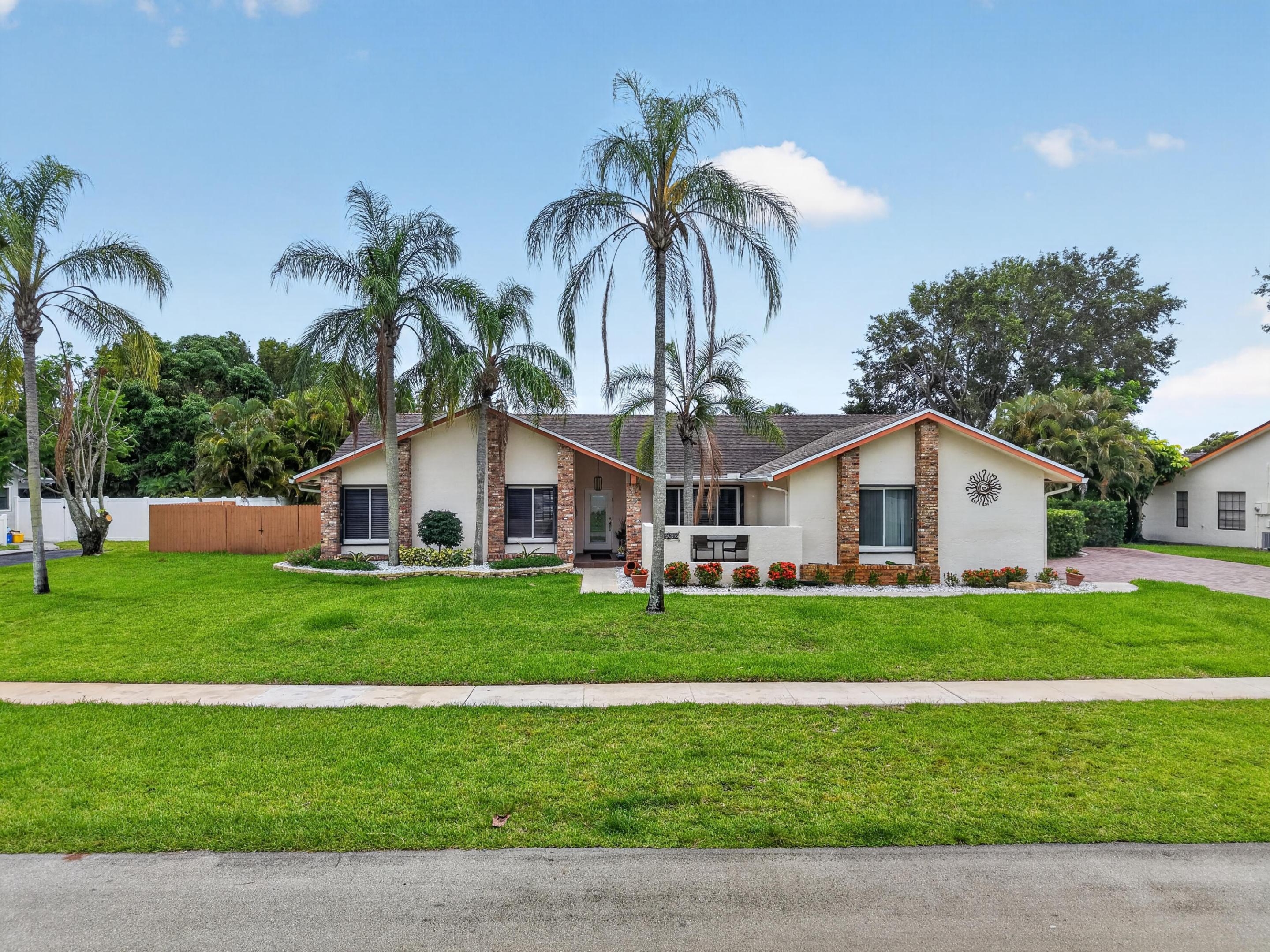 BENTBROOK - Residential