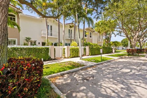 Tiny photo for 3446 NE 13th Avenue, Oakland Park, FL 33334 (MLS # B26054195)