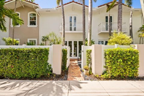 Tiny photo for 3446 NE 13th Avenue, Oakland Park, FL 33334 (MLS # B26054195)