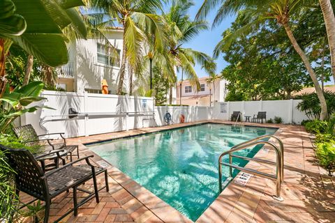 Tiny photo for 3446 NE 13th Avenue, Oakland Park, FL 33334 (MLS # B26054195)