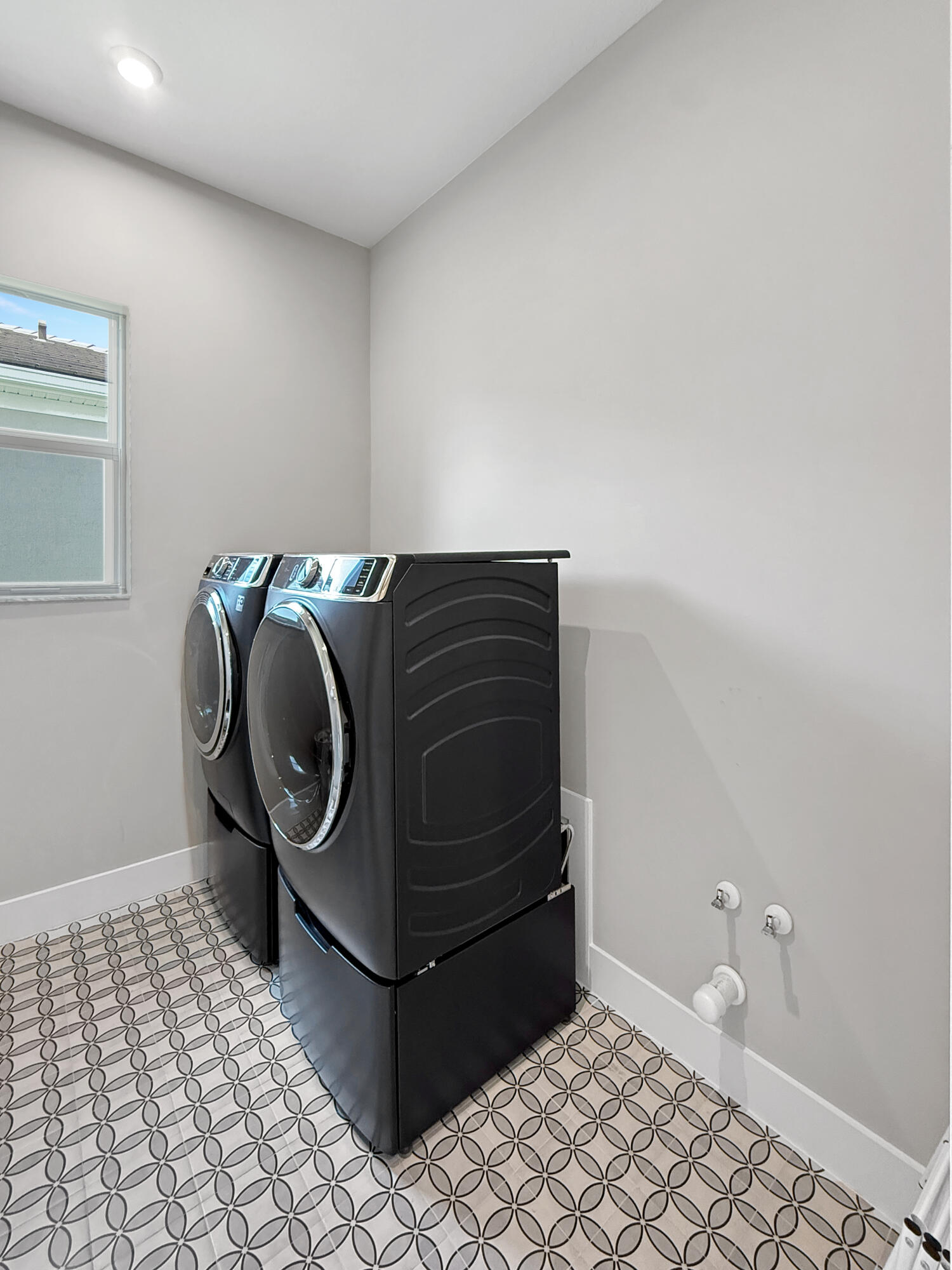 TELARO AT SOUTHERN GROVE PHASE 2 AND 3 - Residential