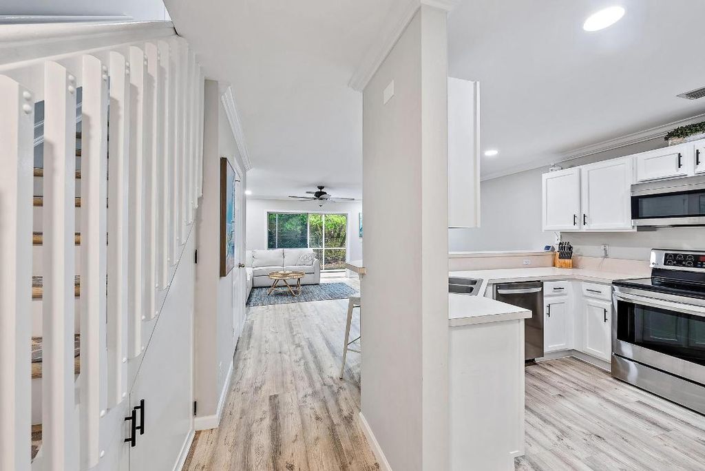 Photo of 147 Wooden Mill Terrace, Jupiter, FL 33458 (MLS # R10967997)