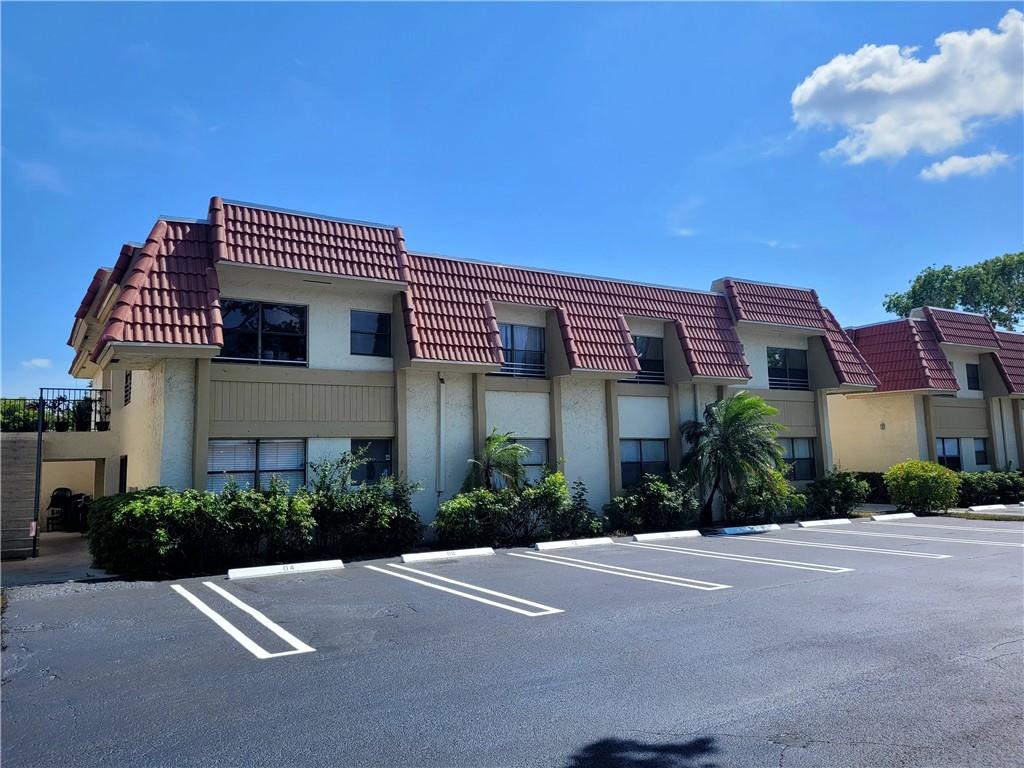 Grenadier Gardens - Residential Lease