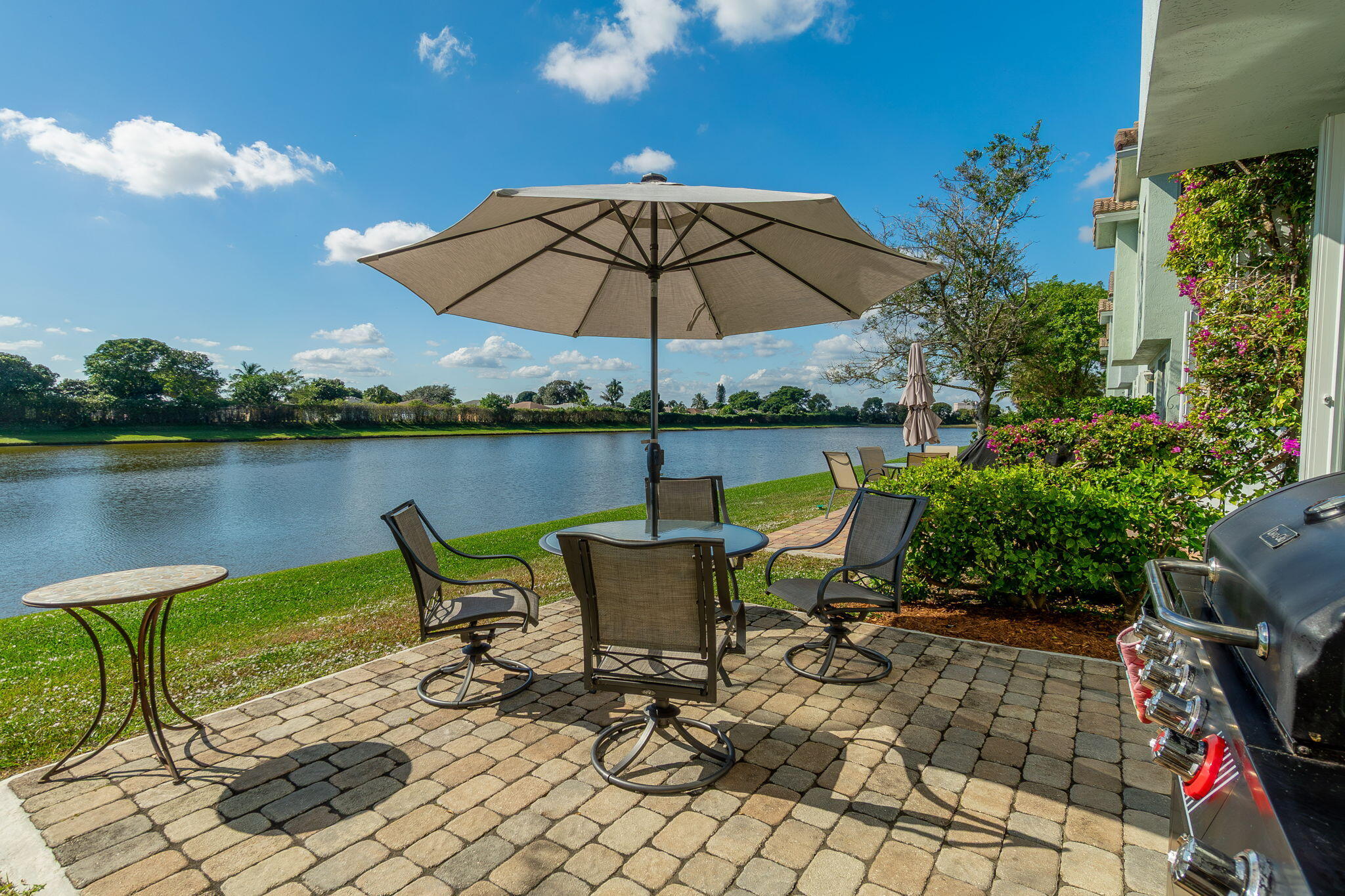 THOUSAND OAKS - Residential