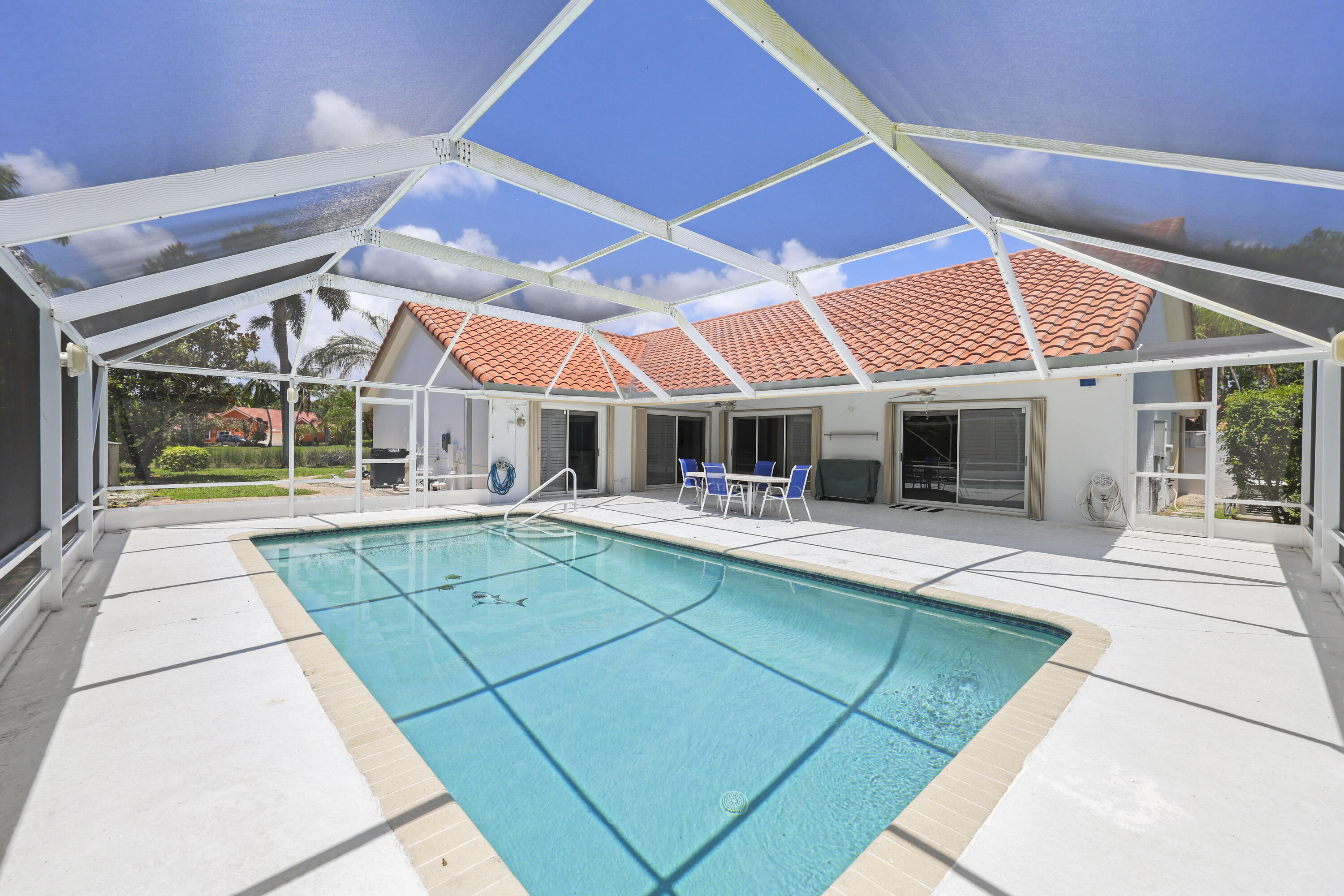 VERONA WOODS - Residential