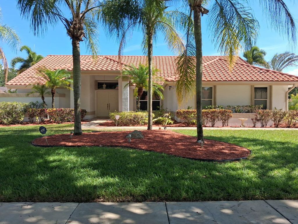 Photo of 2934 San Remo Way, Delray Beach, FL 33445 (MLS # B26029549)