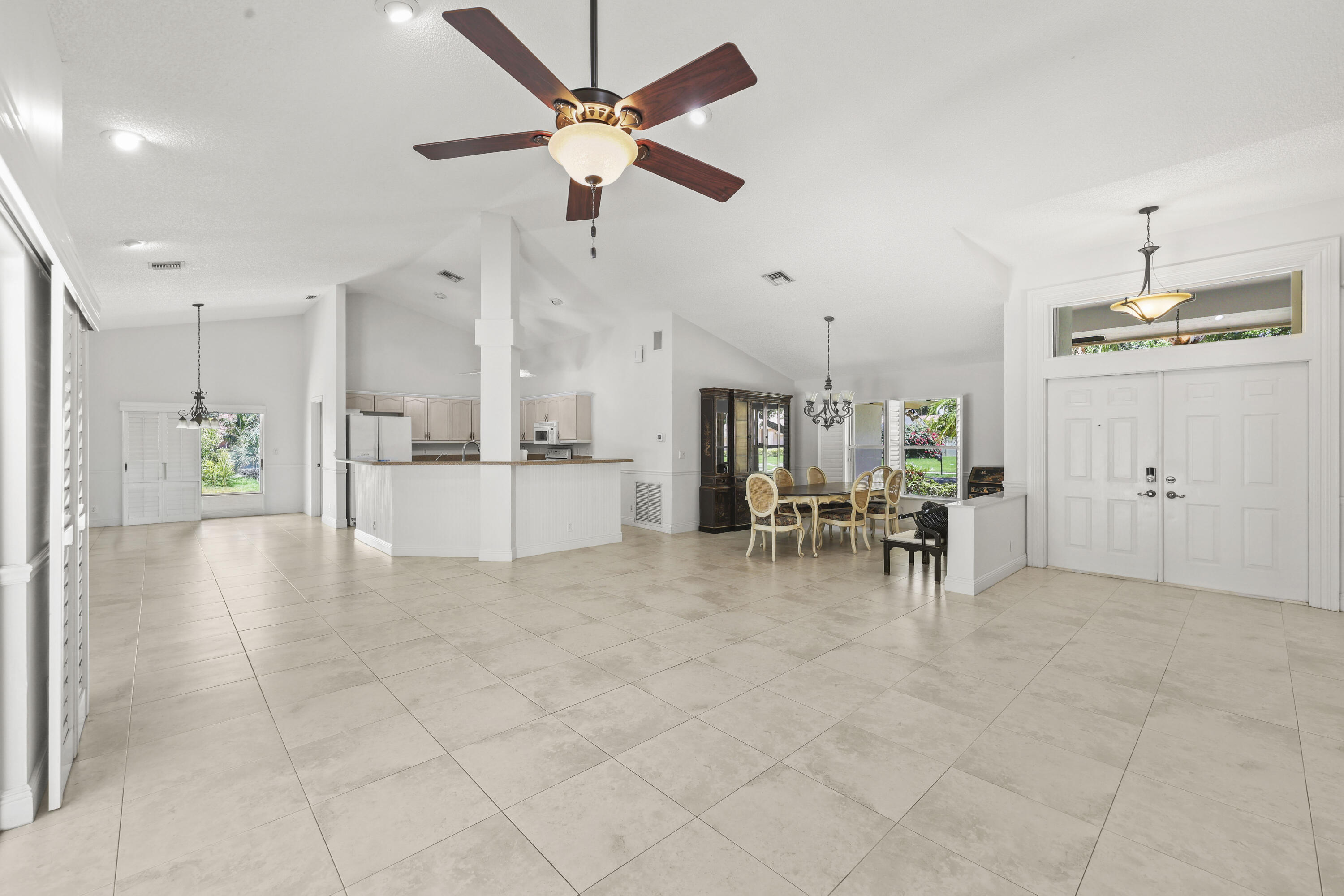 VERONA WOODS - Residential