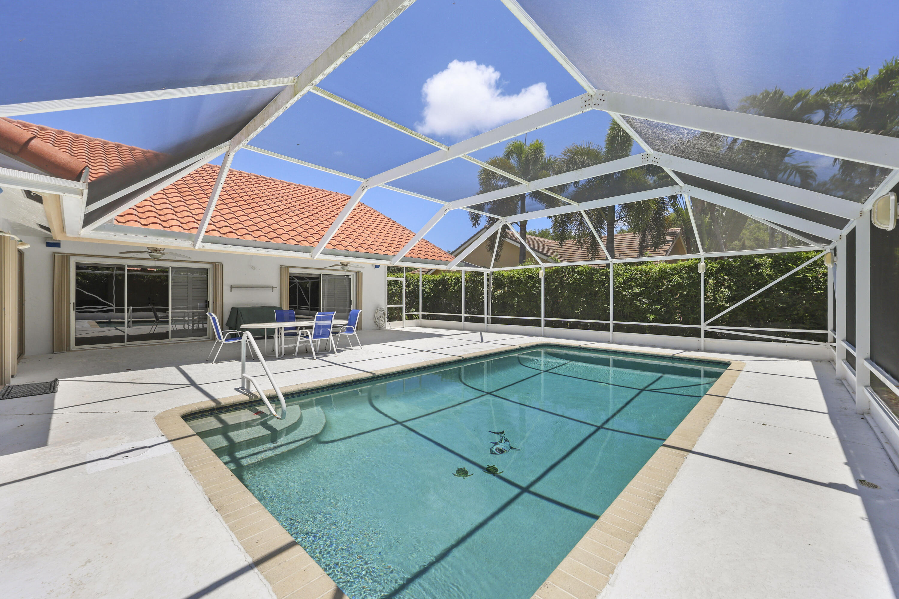 VERONA WOODS - Residential