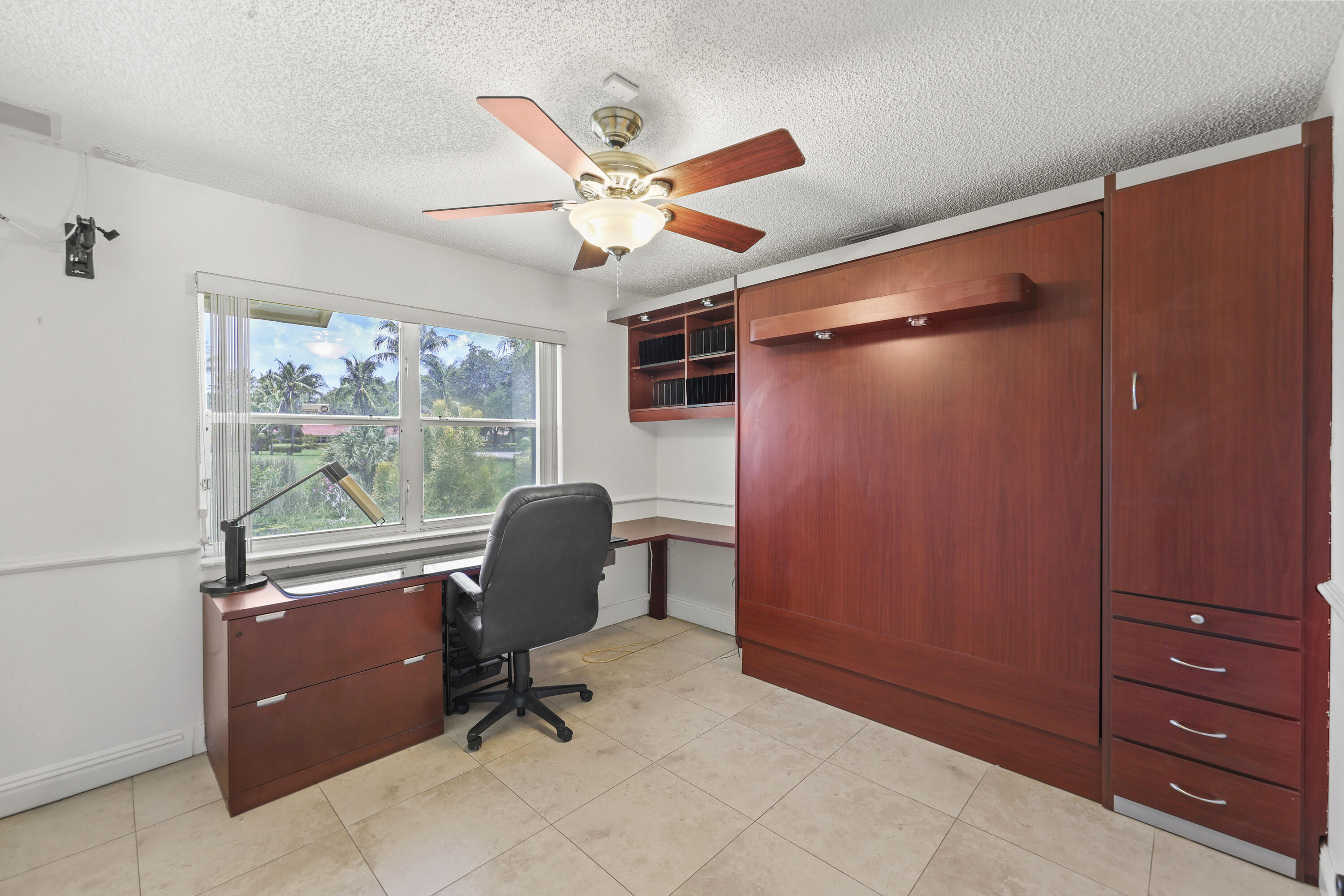 VERONA WOODS - Residential