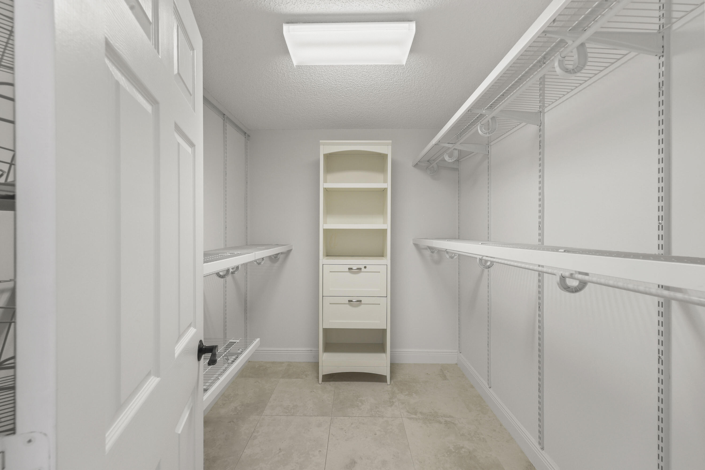 VERONA WOODS - Residential