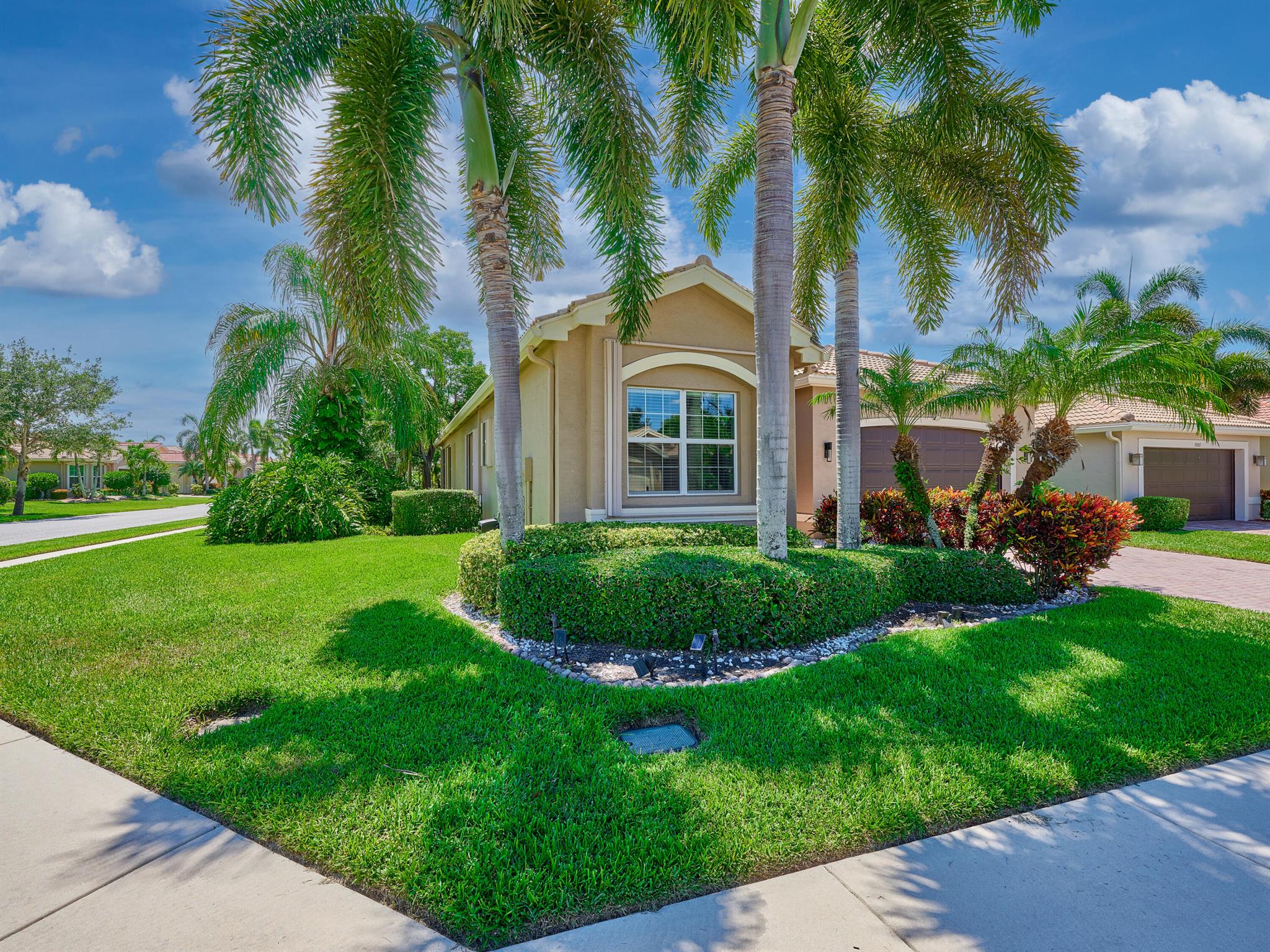 10807 Redlake Isle E