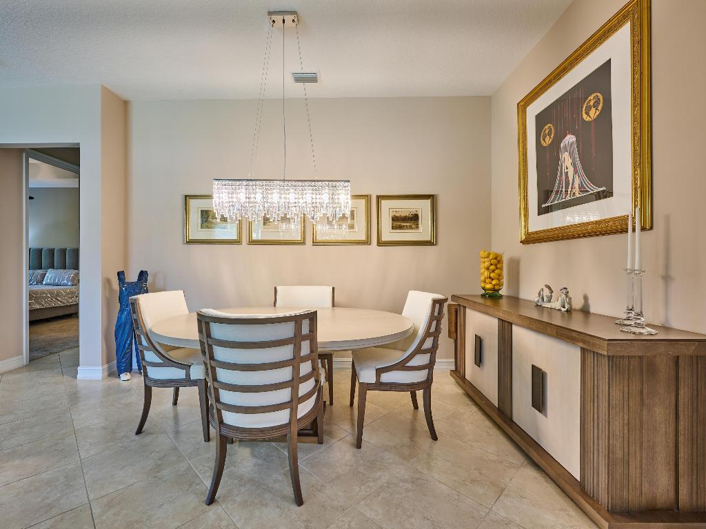 10807 Redlake Isle E