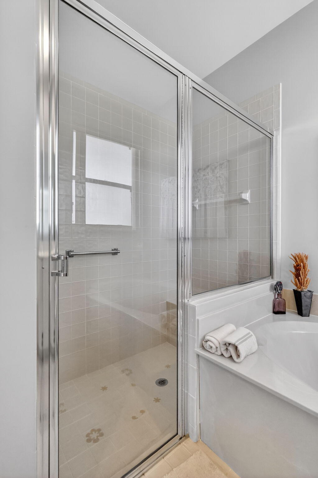 PALM ISLES WEST - Residential