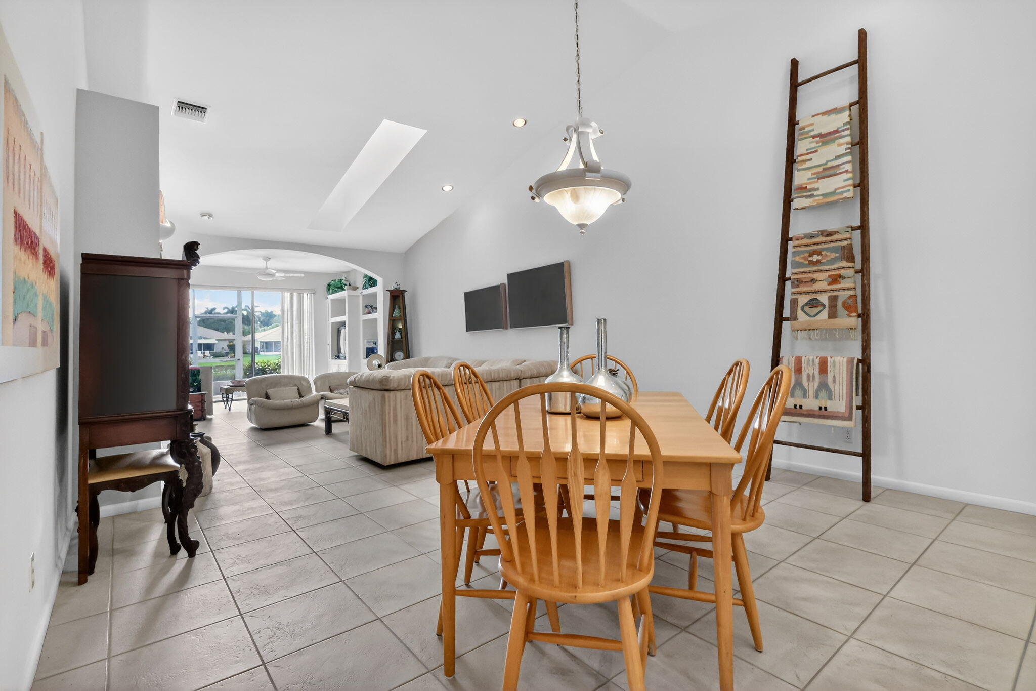 PALM ISLES WEST - Residential