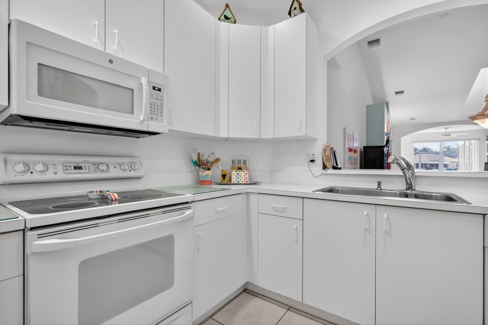 PALM ISLES WEST - Residential