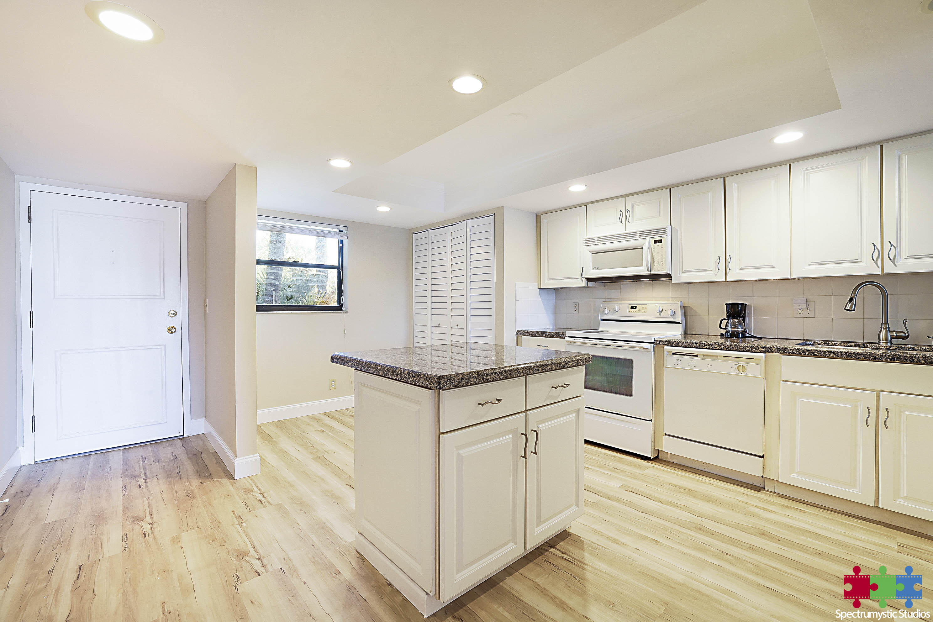 Marina Bay Condo - Residential