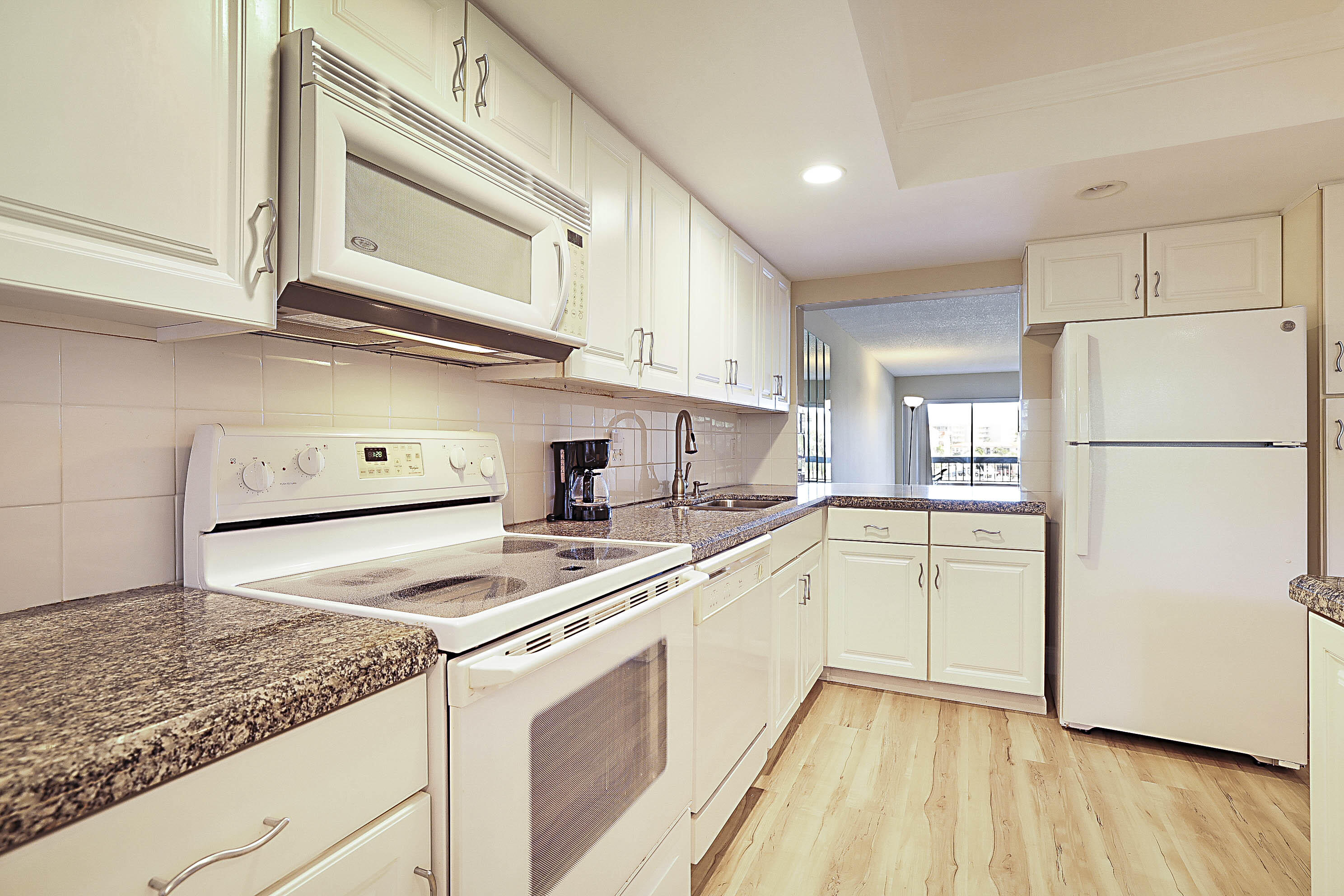 Marina Bay Condo - Residential