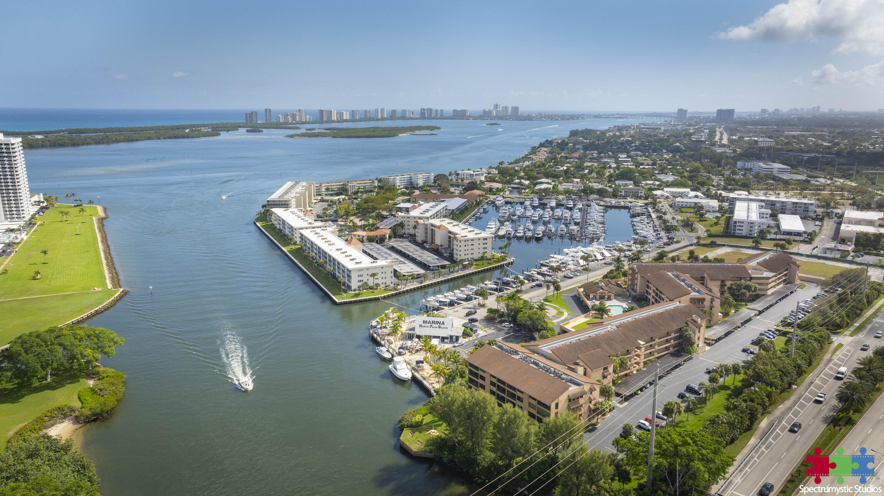 Marina Bay Condo - Residential