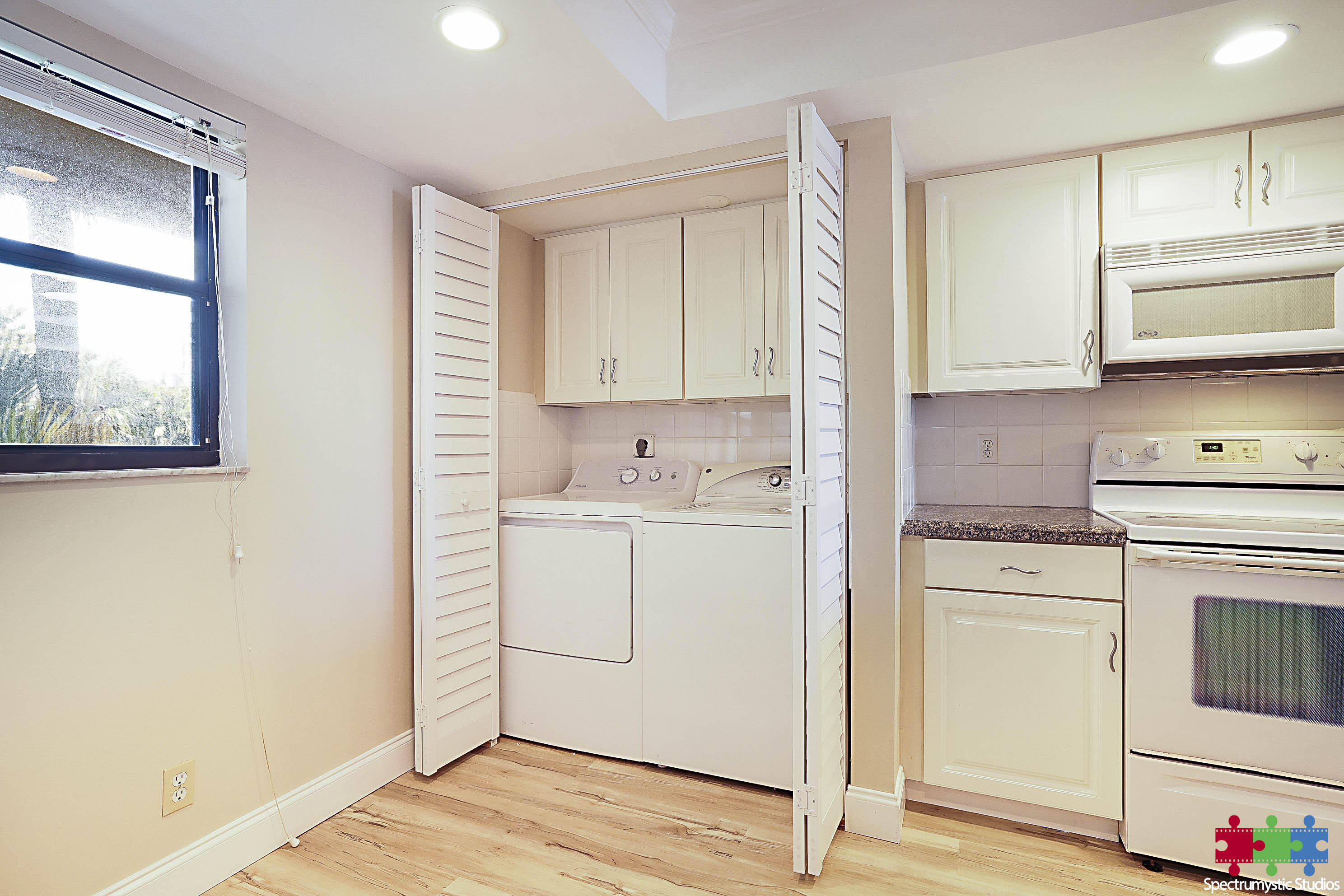 Marina Bay Condo - Residential