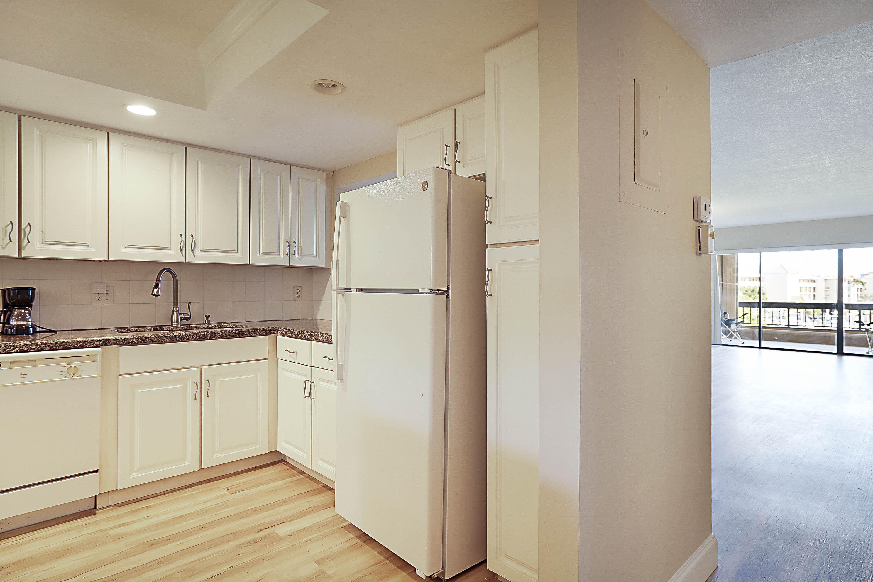 Marina Bay Condo - Residential