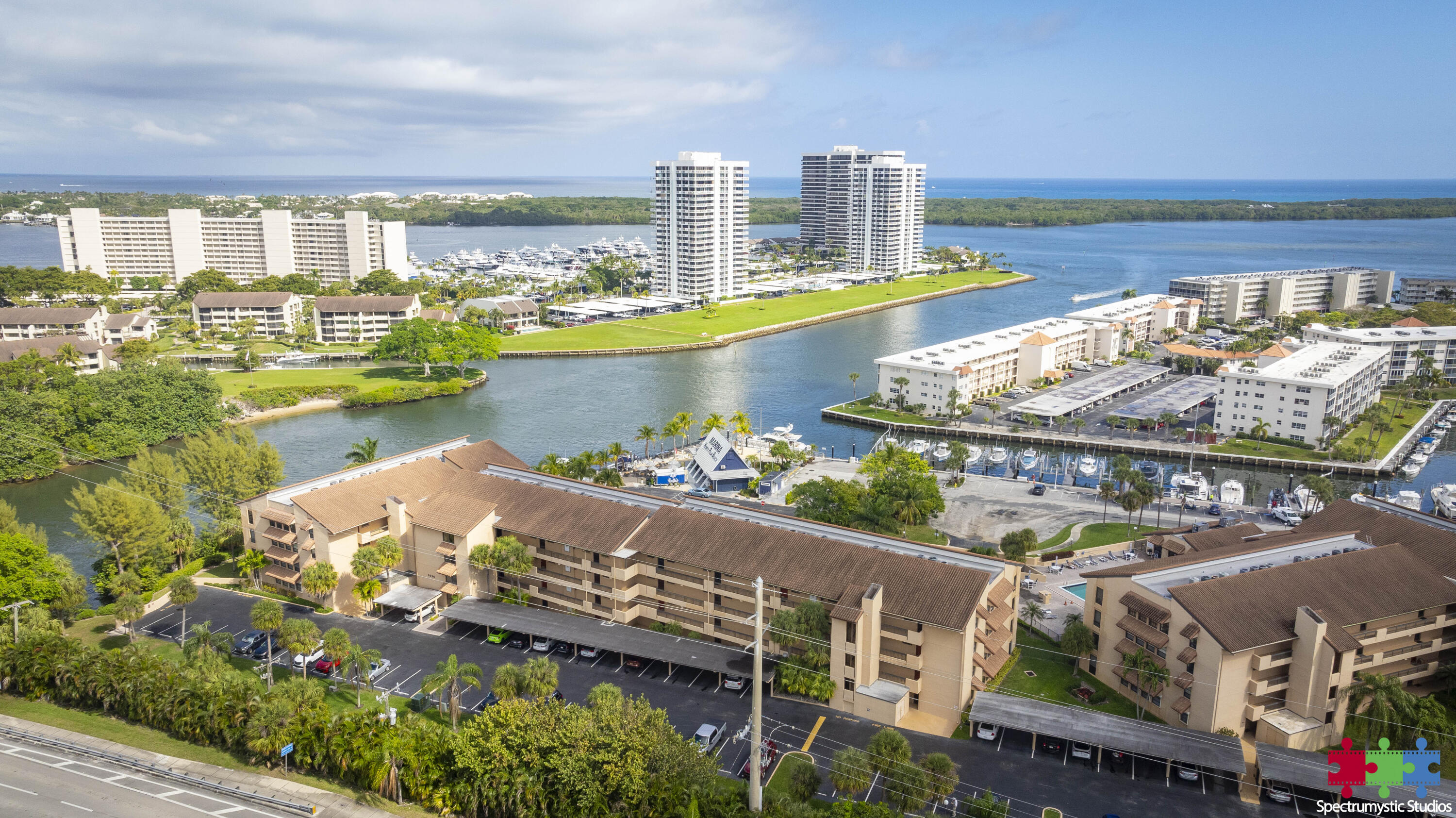 Marina Bay Condo - Residential