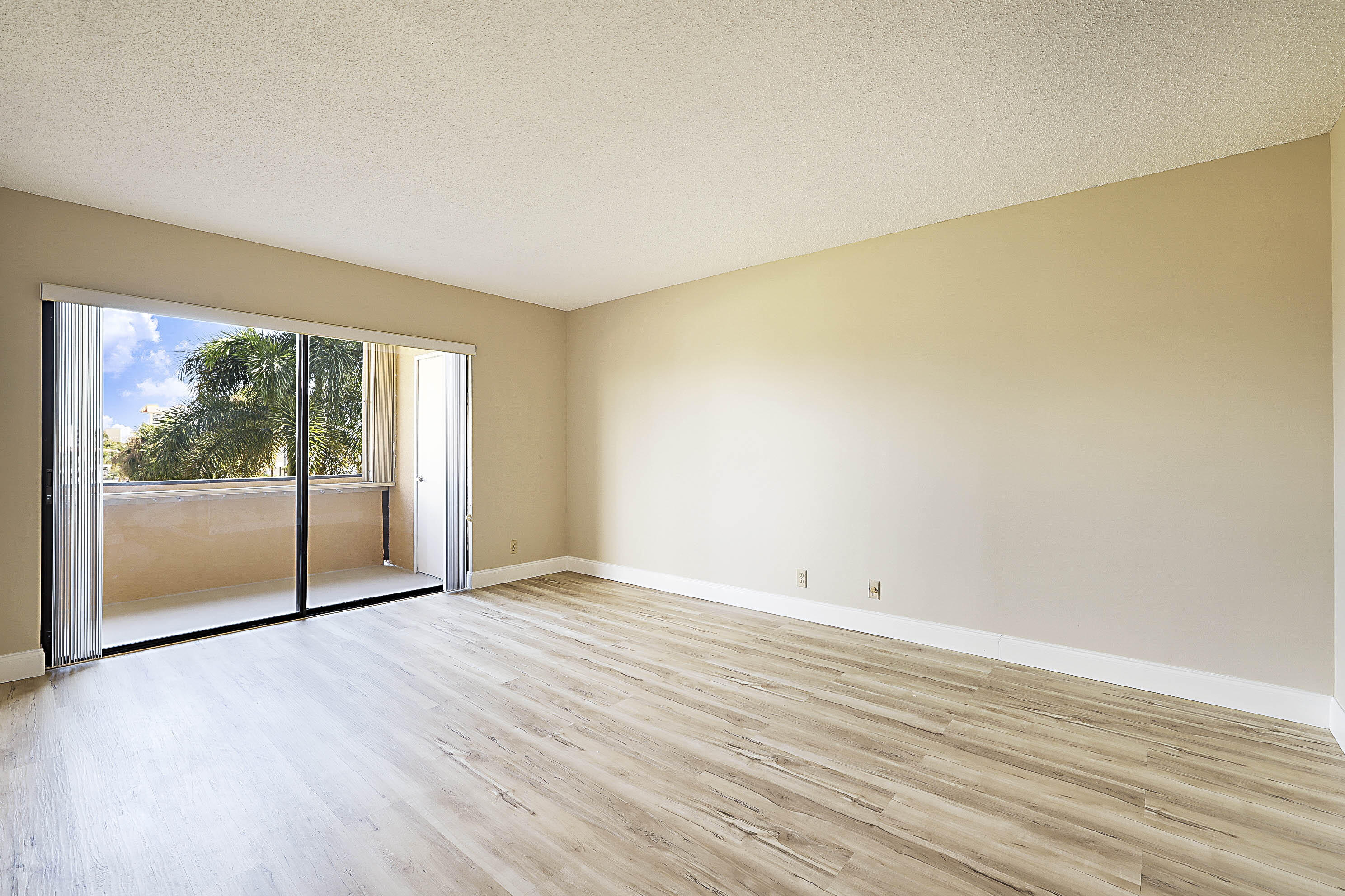 Marina Bay Condo - Residential