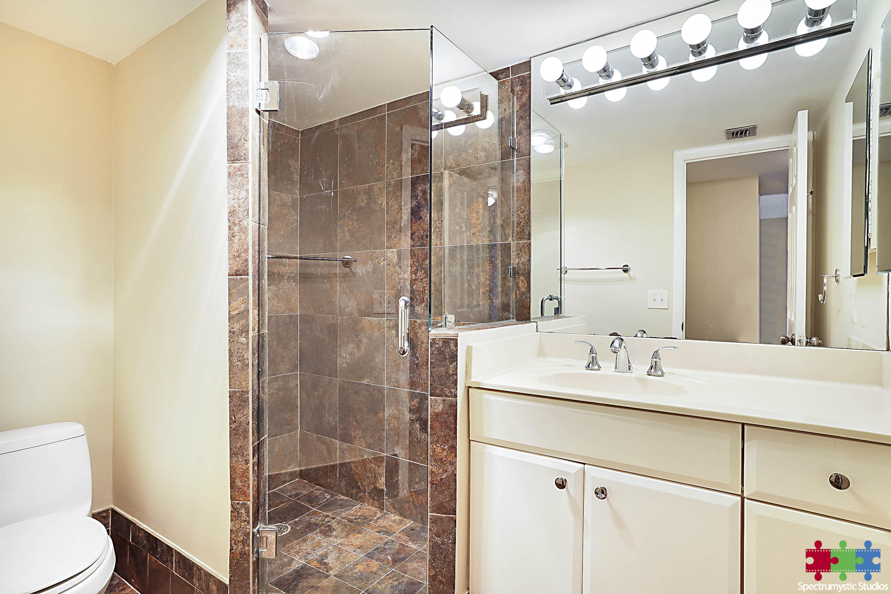 Marina Bay Condo - Residential