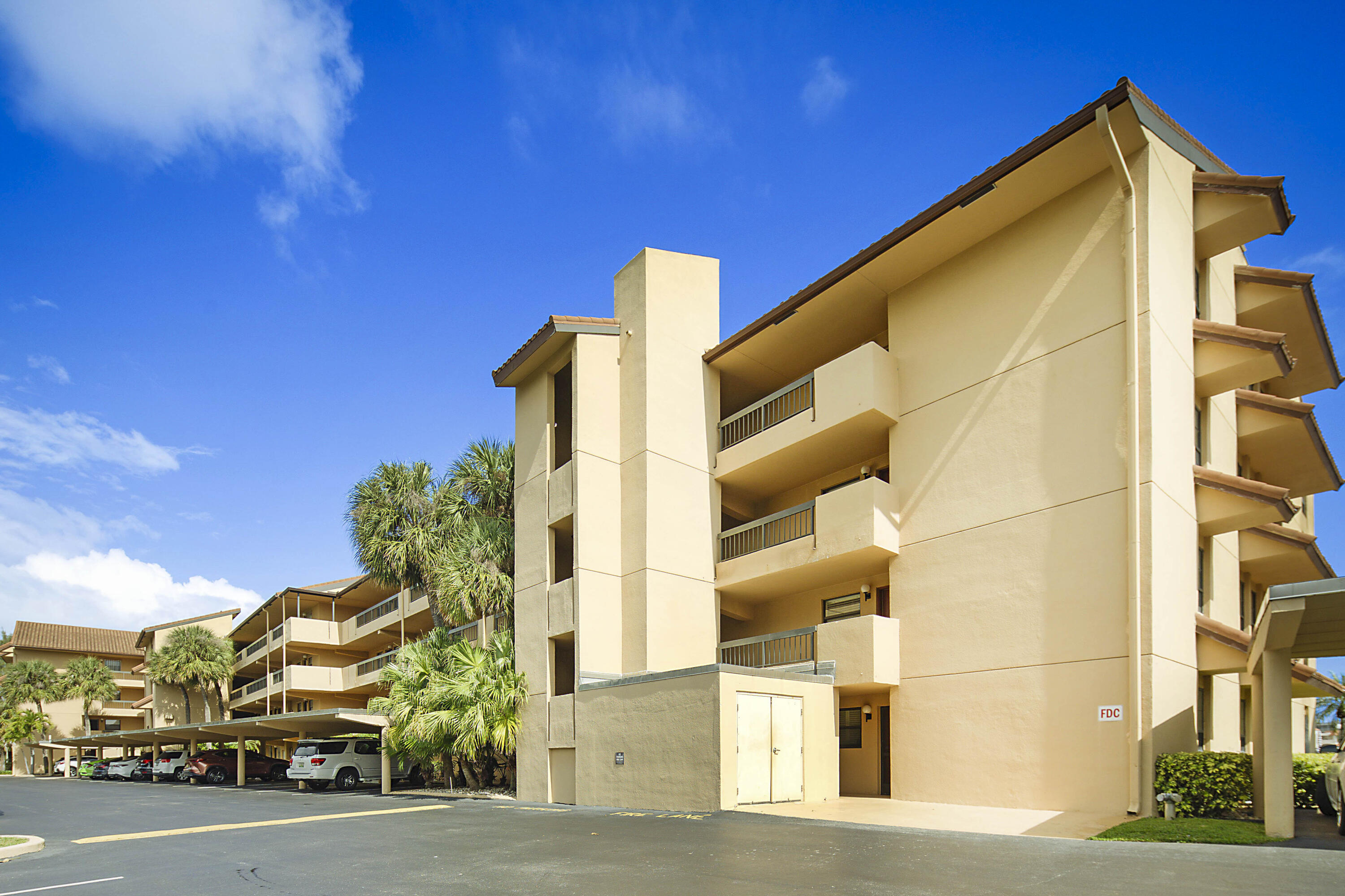 Marina Bay Condo - Residential